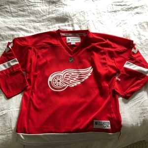 Detroit Redwings Jersey Kids L/XL or Women’s M